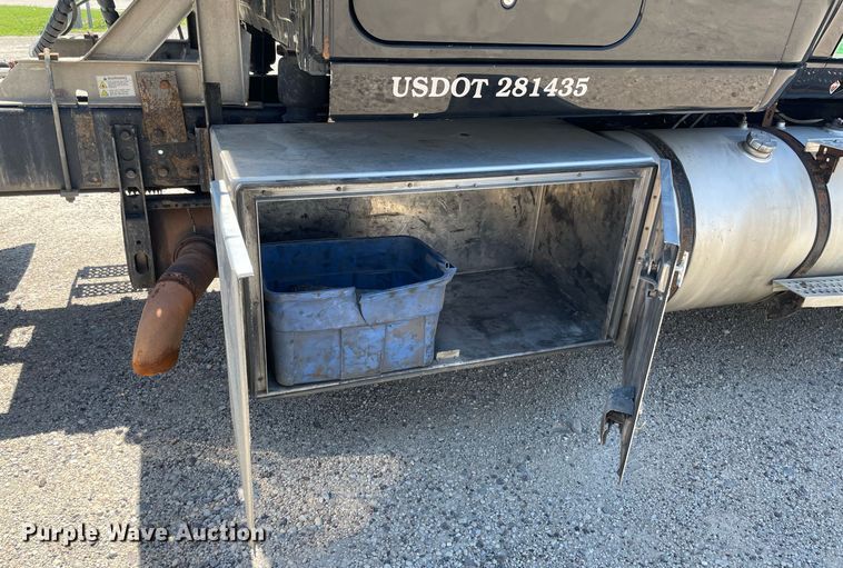 image for item LS9342 2010 International Prostar Premium Eagle  semi truck