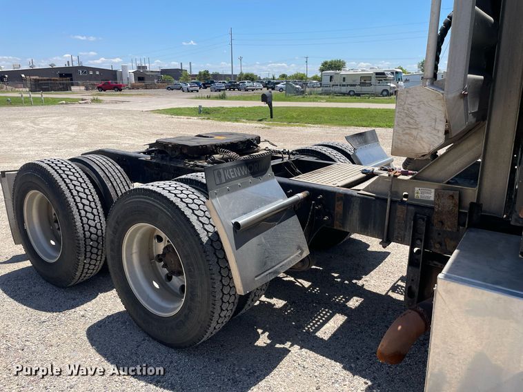 image for item LS9342 2010 International Prostar Premium Eagle  semi truck