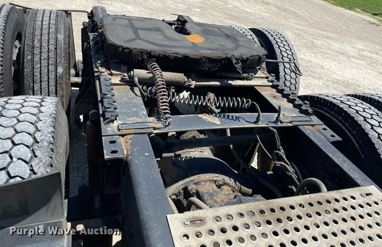 image for item LS9342 2010 International Prostar Premium Eagle  semi truck