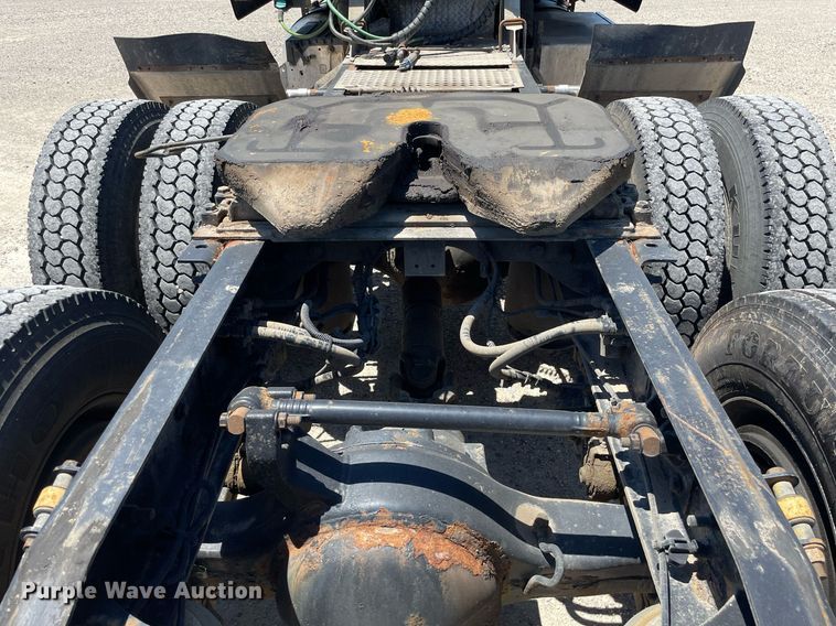 image for item LS9342 2010 International Prostar Premium Eagle  semi truck