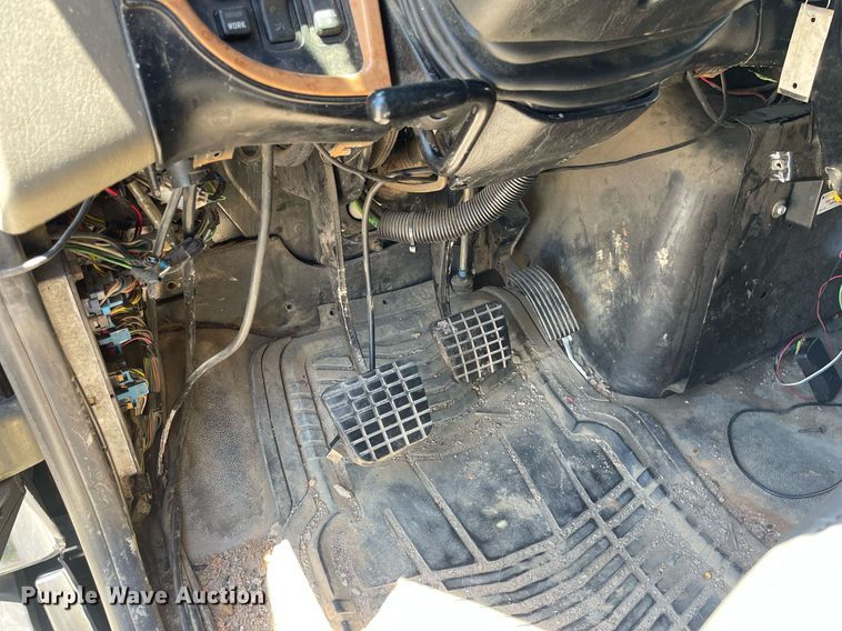 image for item LS9342 2010 International Prostar Premium Eagle  semi truck