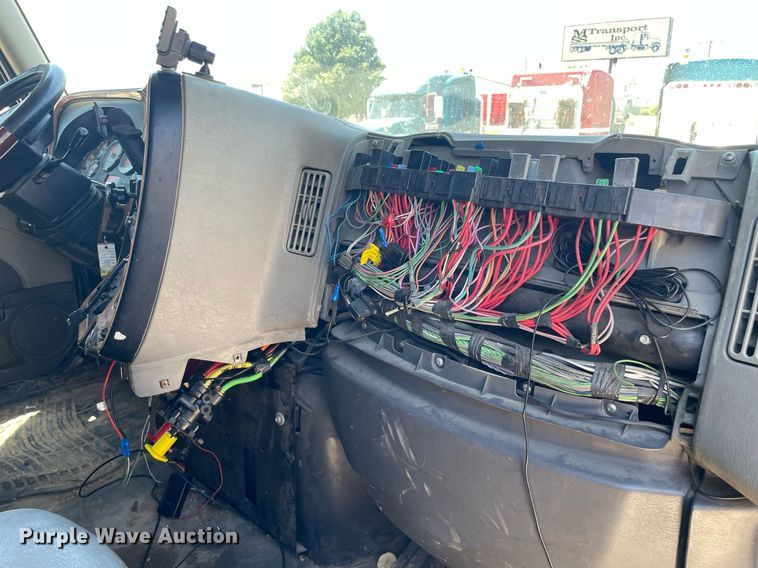 image for item LS9342 2010 International Prostar Premium Eagle  semi truck