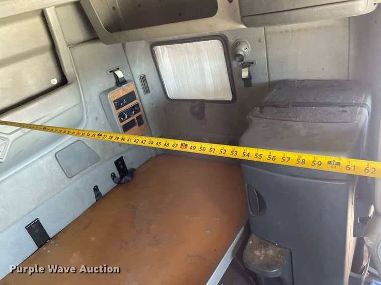 image for item LS9342 2010 International Prostar Premium Eagle  semi truck