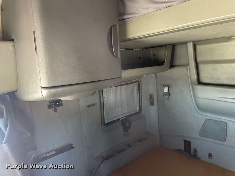 image for item LS9342 2010 International Prostar Premium Eagle  semi truck