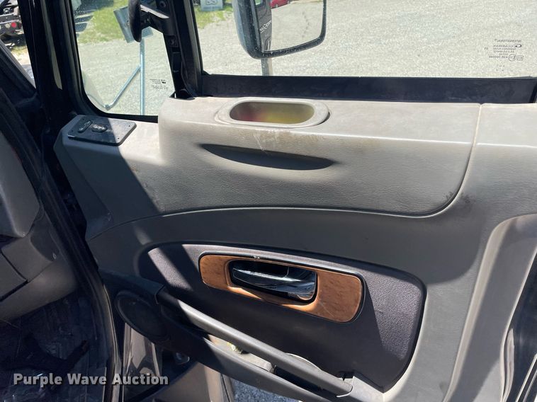 image for item LS9342 2010 International Prostar Premium Eagle  semi truck