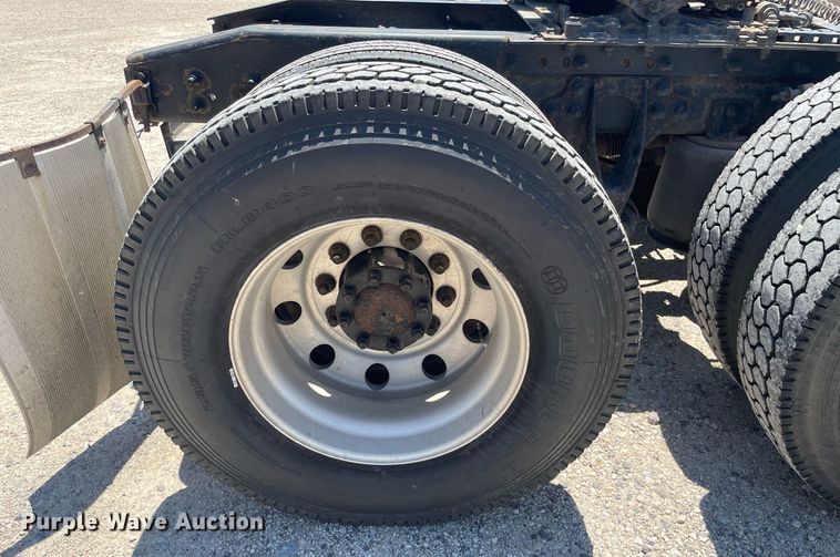 image for item LS9342 2010 International Prostar Premium Eagle  semi truck