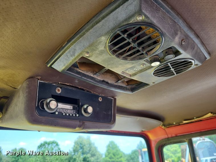 image for item LS9565 1978 Ford LT8000  semi truck