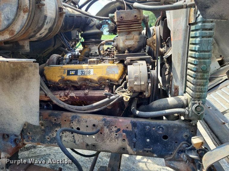 image for item LS9565 1978 Ford LT8000  semi truck