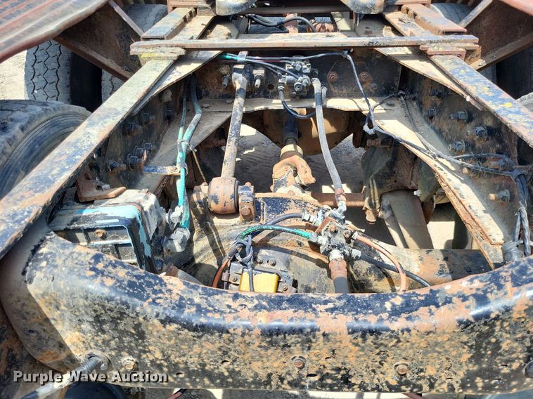 image for item LS9565 1978 Ford LT8000  semi truck