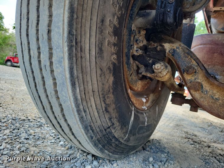 image for item LS9565 1978 Ford LT8000  semi truck