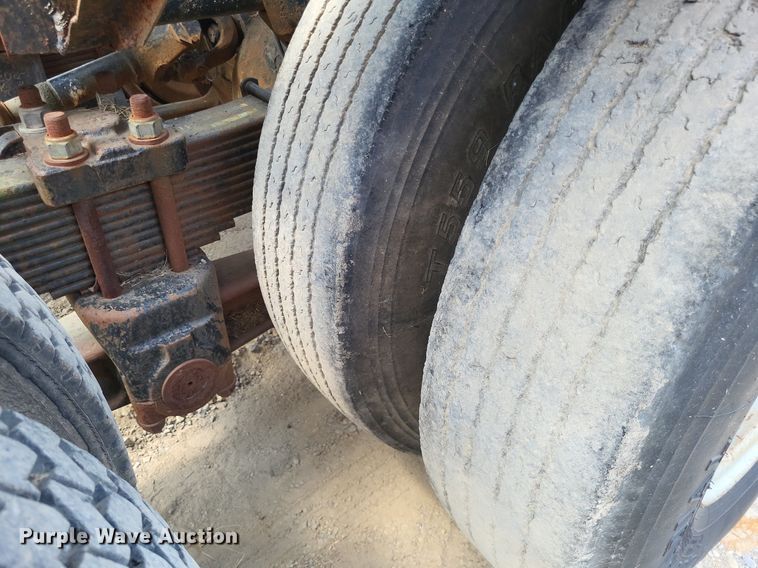 image for item LS9565 1978 Ford LT8000  semi truck