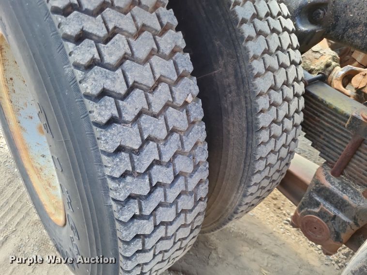 image for item LS9565 1978 Ford LT8000  semi truck