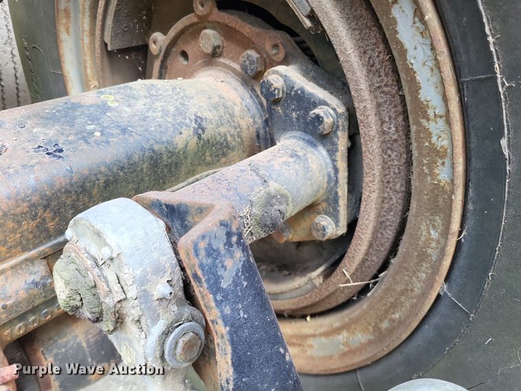 image for item LS9565 1978 Ford LT8000  semi truck