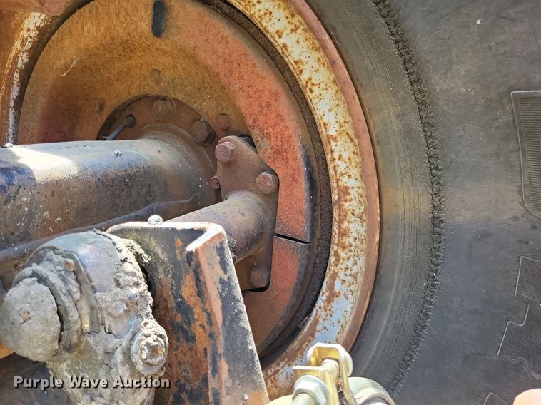 image for item LS9565 1978 Ford LT8000  semi truck