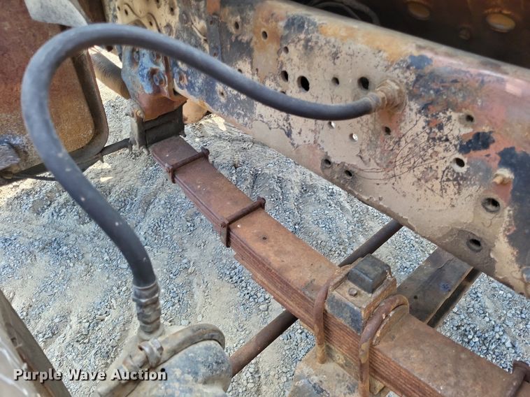 image for item LS9565 1978 Ford LT8000  semi truck