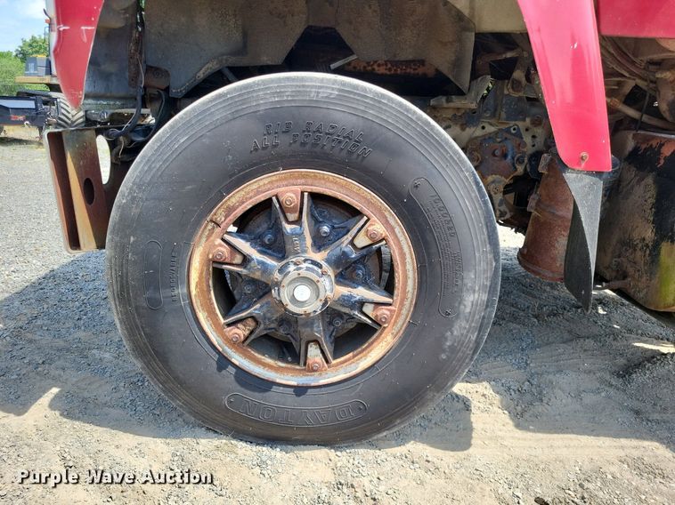 image for item LS9565 1978 Ford LT8000  semi truck