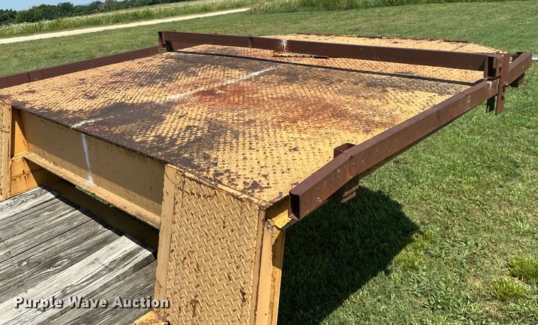 image for item MB9668 2005 Shop built  drop deck equipment trailer