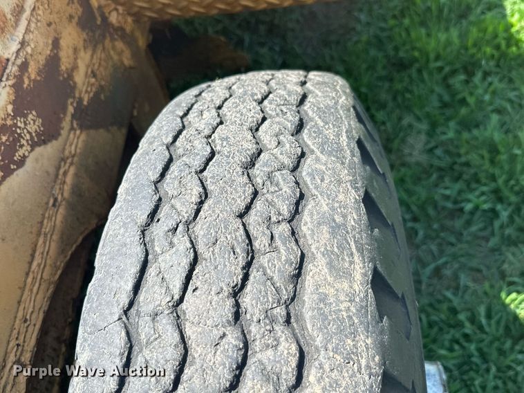 image for item MB9668 2005 Shop built  drop deck equipment trailer