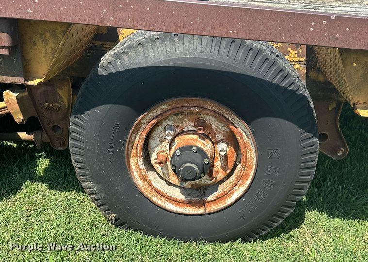 image for item MB9668 2005 Shop built  drop deck equipment trailer