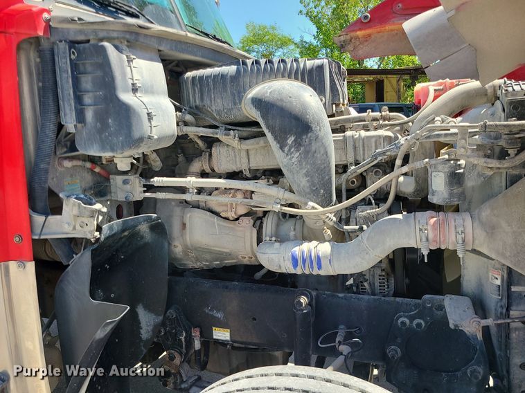 image for item MO9989 2015 Freightliner Coronado SD122  semi truck