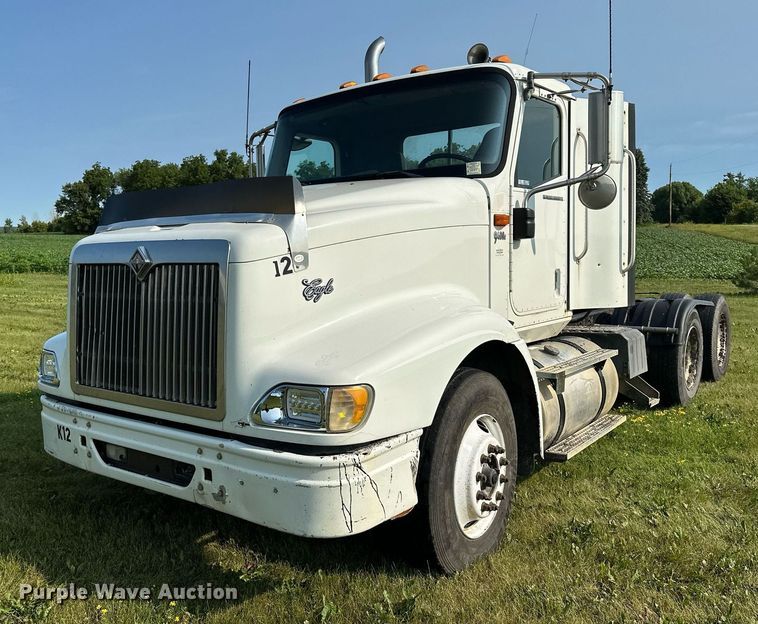 image for item MQ9290 2005 International 9400i  semi truck