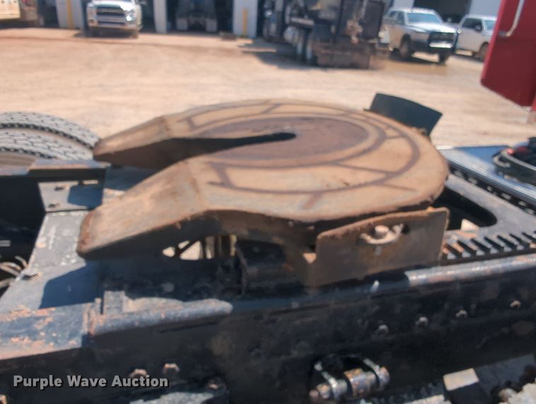 image for item MY9352 2005 Peterbilt 379  semi truck