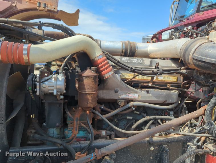 image for item MY9353 2000 Peterbilt 379  semi truck