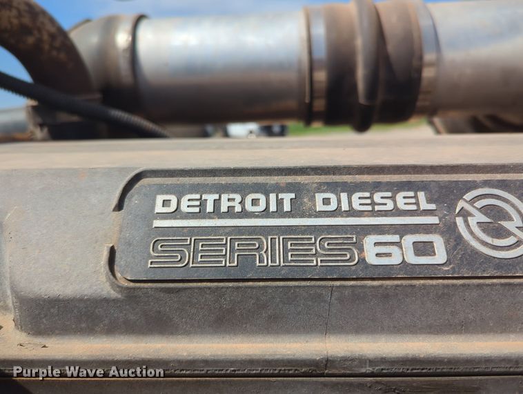 image for item MY9353 2000 Peterbilt 379  semi truck