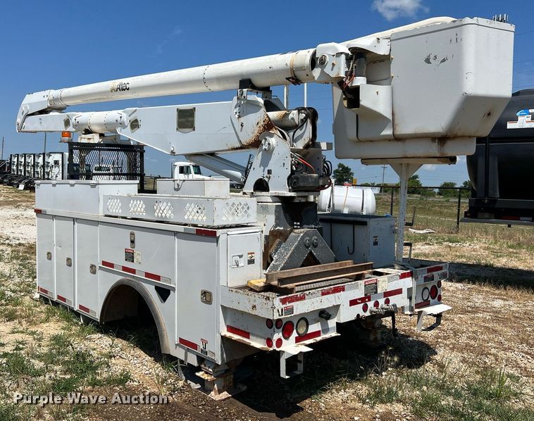 image for item NA9019 Altec  bucket truck bed