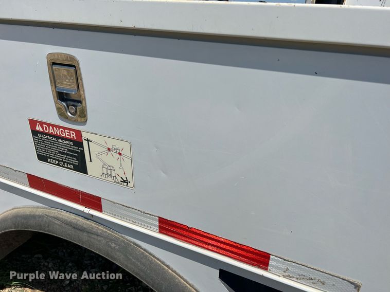 image for item NA9019 Altec  bucket truck bed