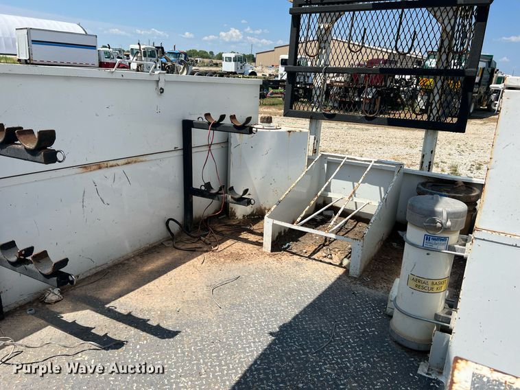 image for item NA9019 Altec  bucket truck bed