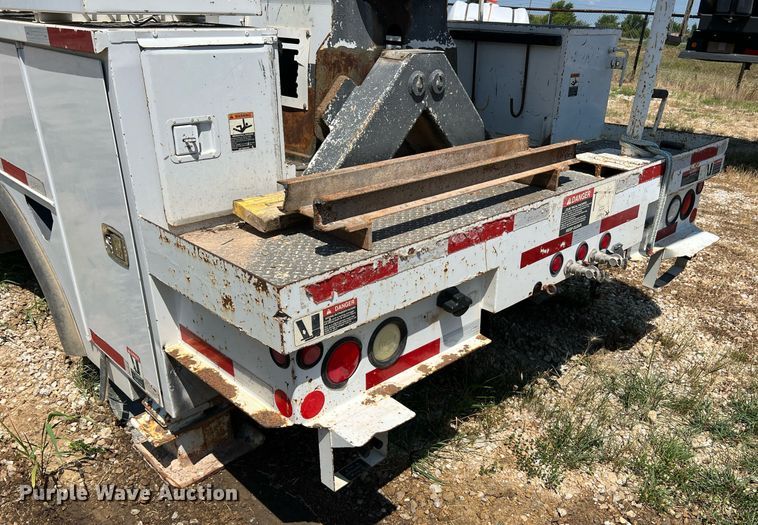 image for item NA9019 Altec  bucket truck bed
