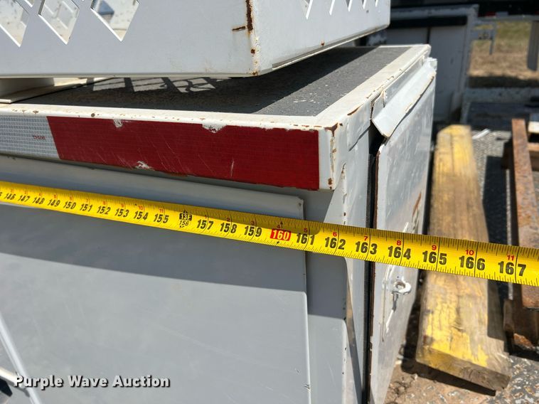 image for item NA9019 Altec  bucket truck bed