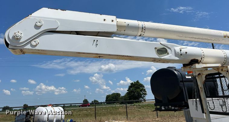 image for item NA9019 Altec  bucket truck bed