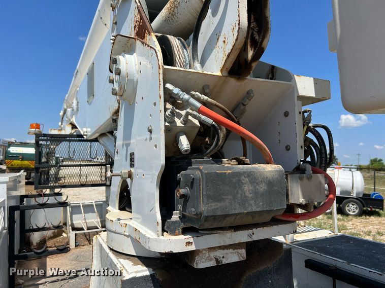 image for item NA9019 Altec  bucket truck bed