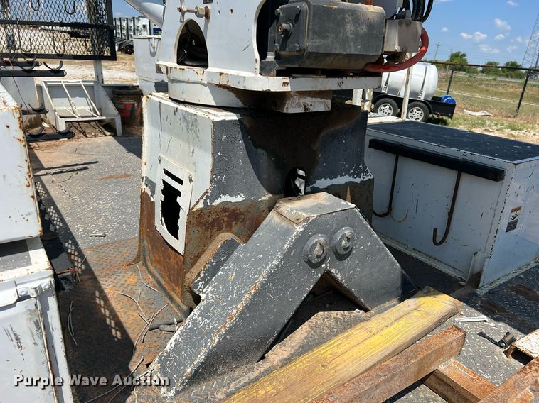 image for item NA9019 Altec  bucket truck bed