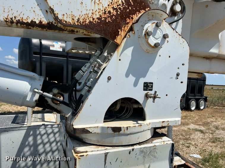 image for item NA9019 Altec  bucket truck bed