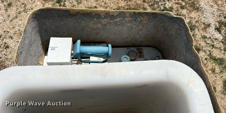 image for item NA9019 Altec  bucket truck bed