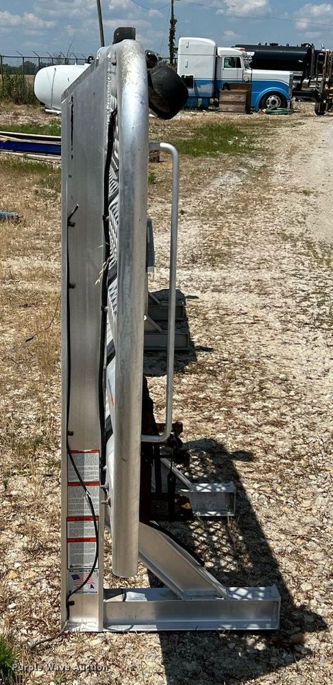 image for item NA9024 (2) Merritt headache racks