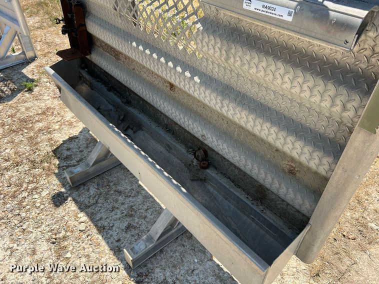 image for item NA9024 (2) Merritt headache racks