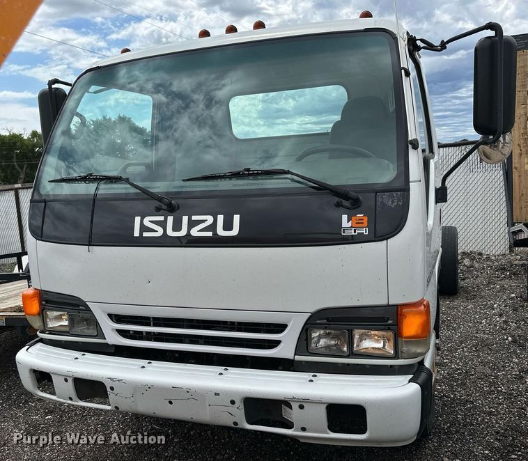image for item NP9798 2002 Isuzu NPR HD  truck cab and chassis