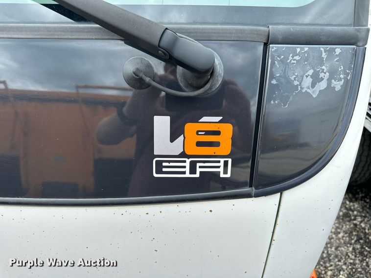 image for item NP9798 2002 Isuzu NPR HD  truck cab and chassis