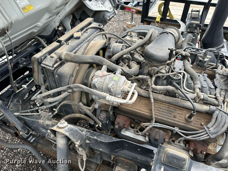 image for item NP9798 2002 Isuzu NPR HD  truck cab and chassis