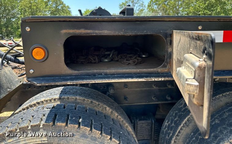 image for item OC9077 1999 Landoll 317C  tilt deck equipment trailer