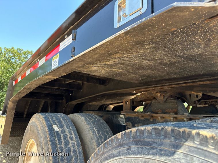 image for item OC9077 1999 Landoll 317C  tilt deck equipment trailer