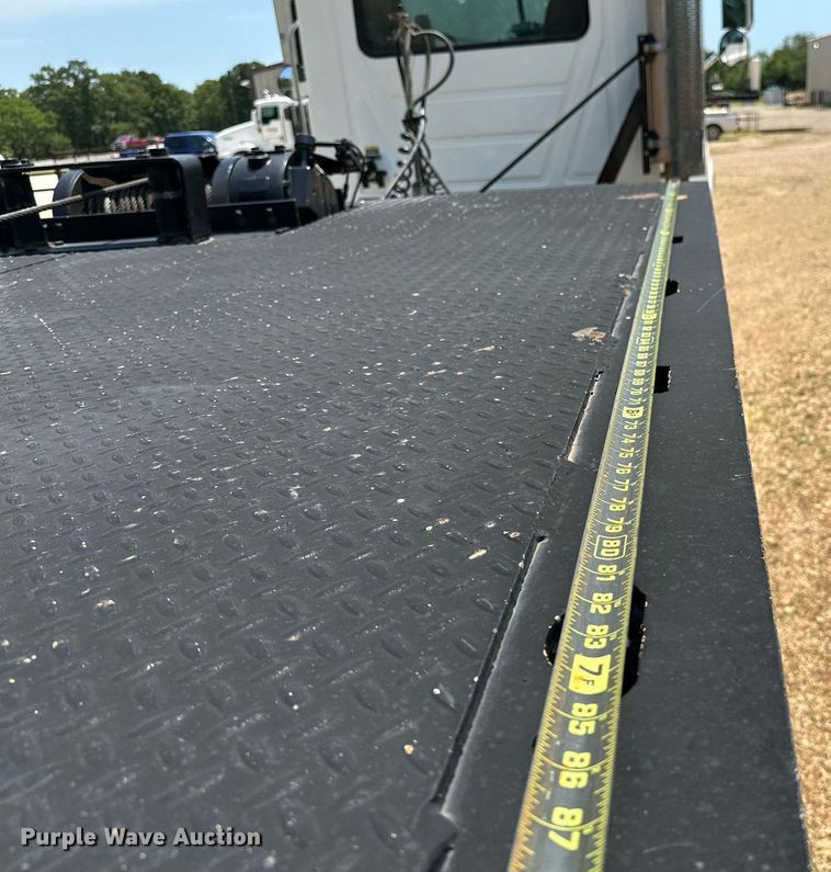 image for item OC9077 1999 Landoll 317C  tilt deck equipment trailer