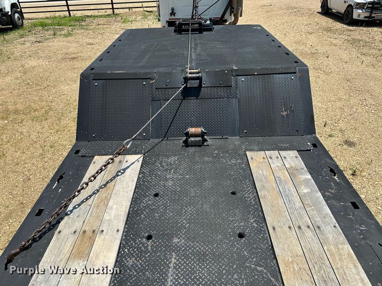 image for item OC9077 1999 Landoll 317C  tilt deck equipment trailer