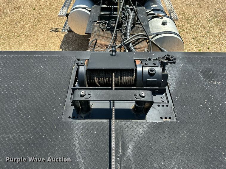 image for item OC9077 1999 Landoll 317C  tilt deck equipment trailer