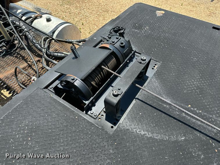 image for item OC9077 1999 Landoll 317C  tilt deck equipment trailer