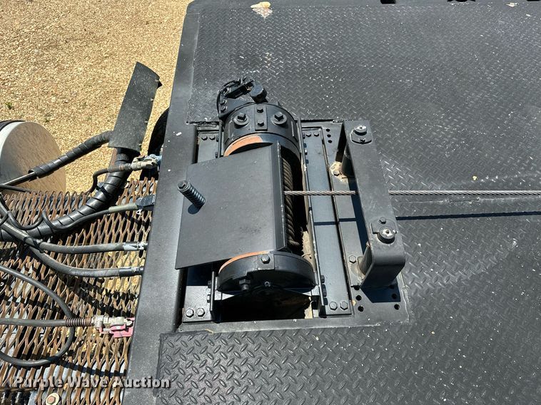 image for item OC9077 1999 Landoll 317C  tilt deck equipment trailer